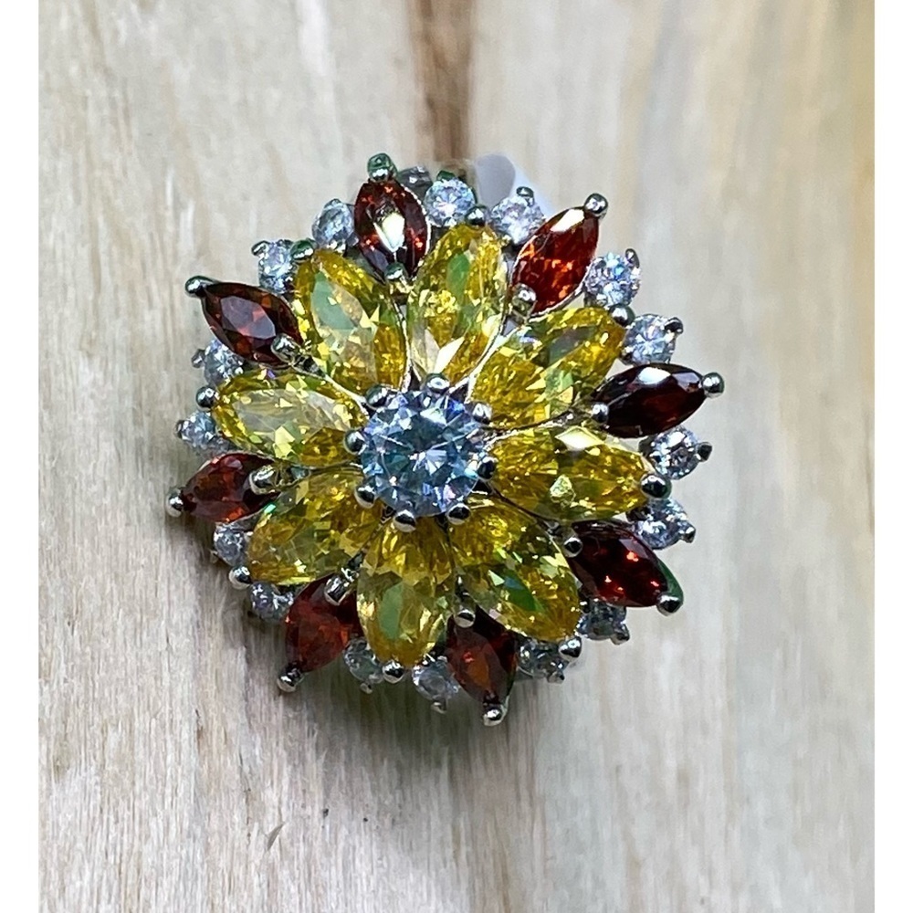 Large Party Citrine & Garnet Cocktail Ring! Size 7 BEAUTIFUL Costume Jewelry NWT
